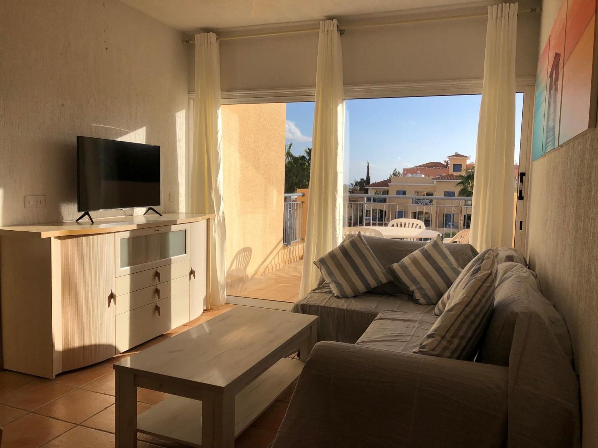 Paphos Limnaria Gardens - 1 Bedroom, Sunny Apartment With Stunning Pool Views מראה חיצוני תמונה